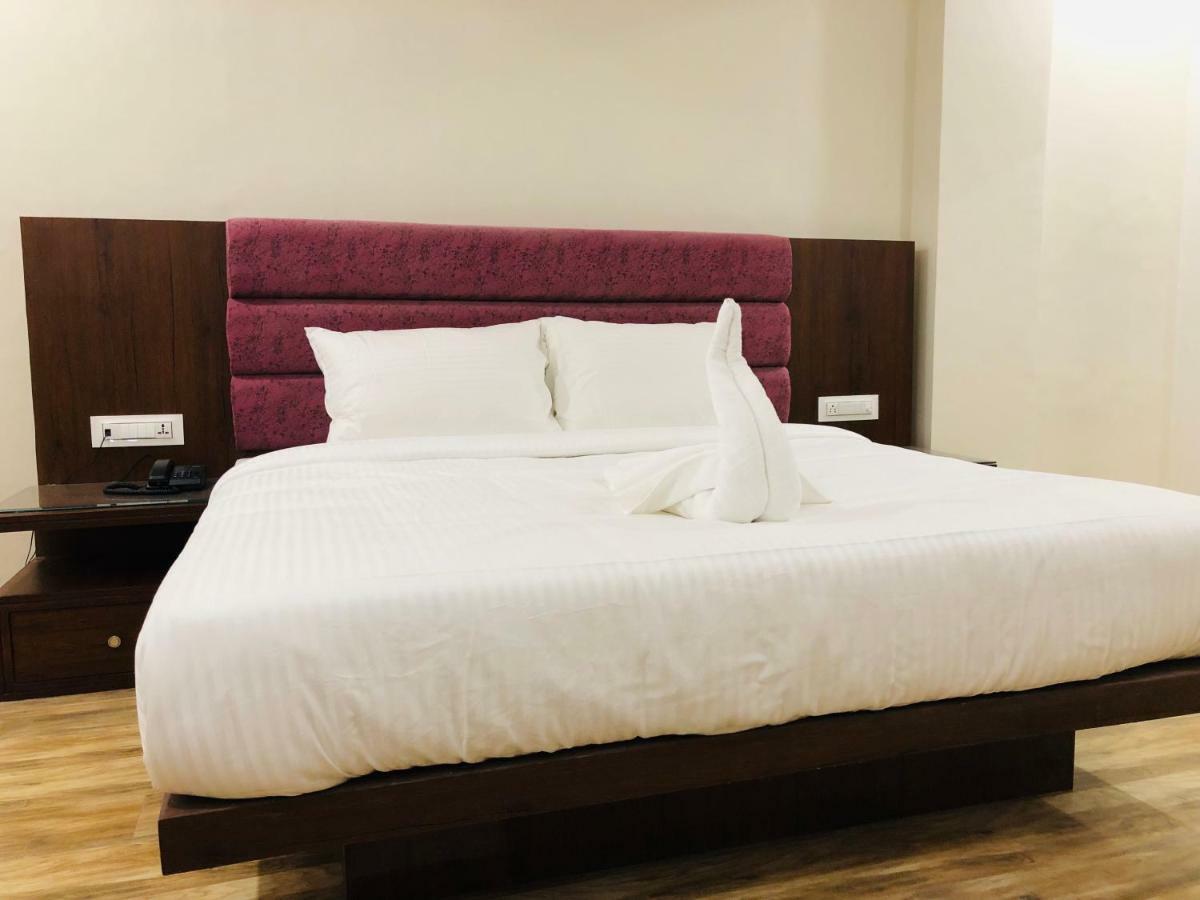 Hotel Ak Suites Patiāla Εξωτερικό φωτογραφία