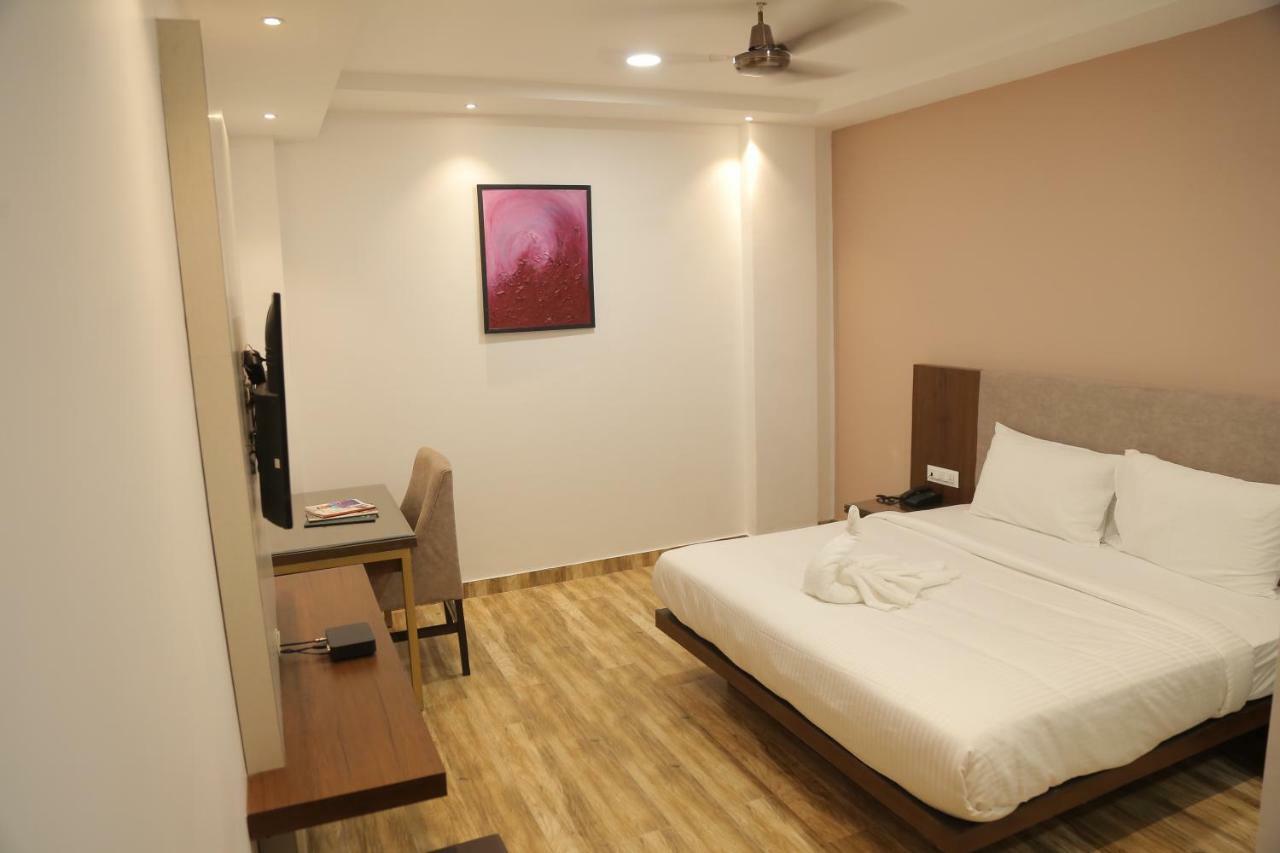 Hotel Ak Suites Patiāla Εξωτερικό φωτογραφία