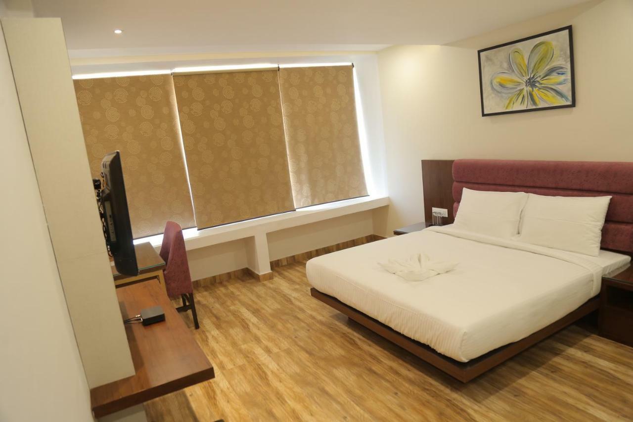 Hotel Ak Suites Patiāla Εξωτερικό φωτογραφία
